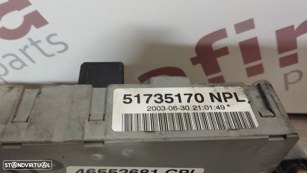 CAIXA DE FUSIVEIS FIAT PUNTO 188 99-04 REF. 51735170 46552681 - 5