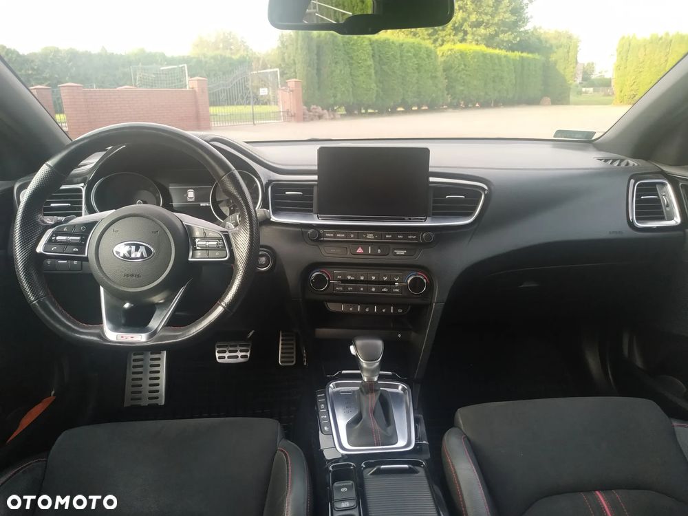 Kia Ceed 1.6 T-GDI GT DCT - 12