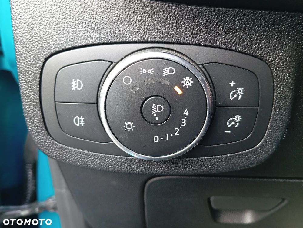 Ford Fiesta 1.0 EcoBoost Hybrid S&S TITANIUM - 12