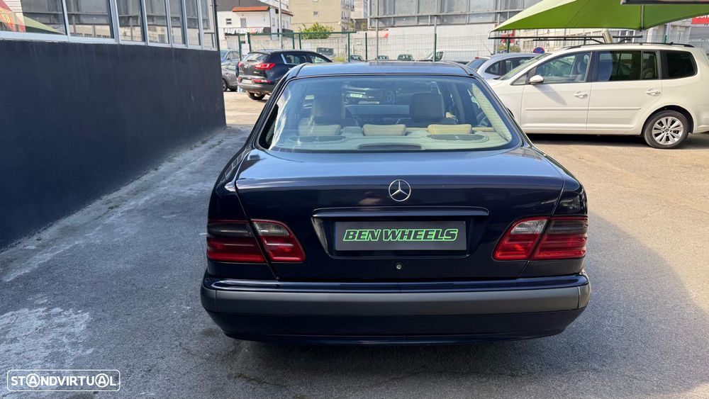 Mercedes-Benz E 220 - 7