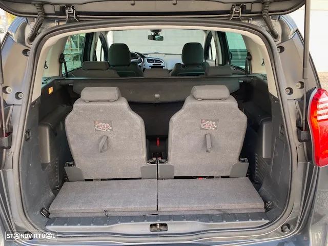 Peugeot 5008 1.6 BlueHDi Style EAT6 - 14