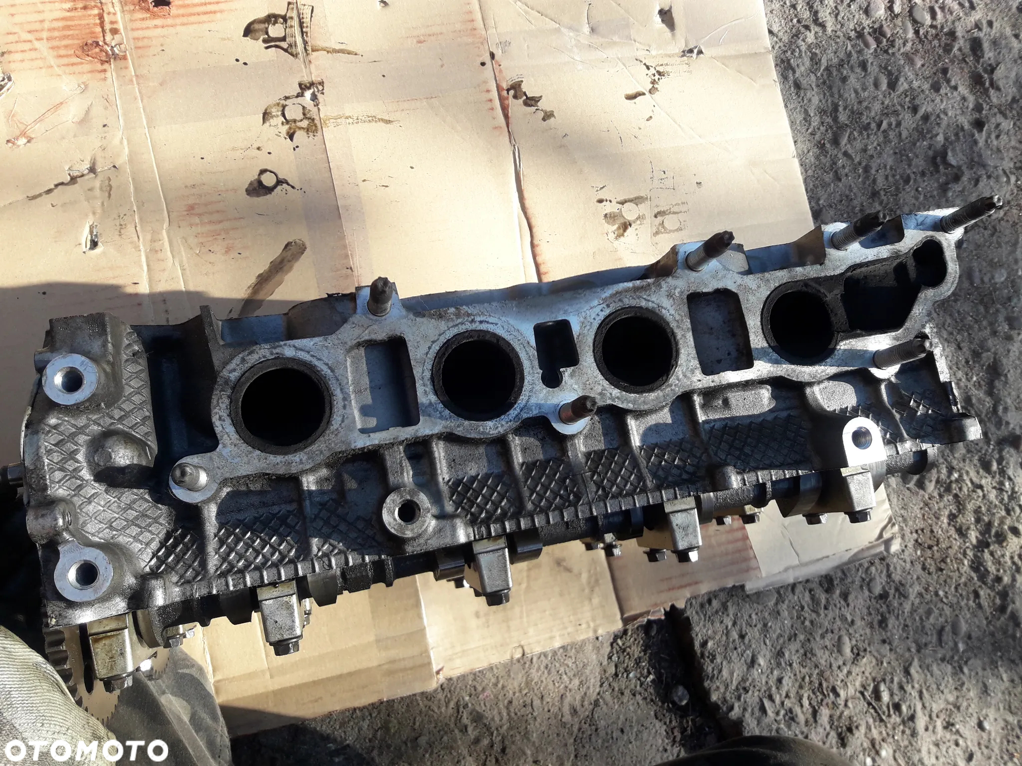Mazda 5 MX-5  6 GG GH  1.8 16V L8 Głowica Silnika z wałki L8 - 8