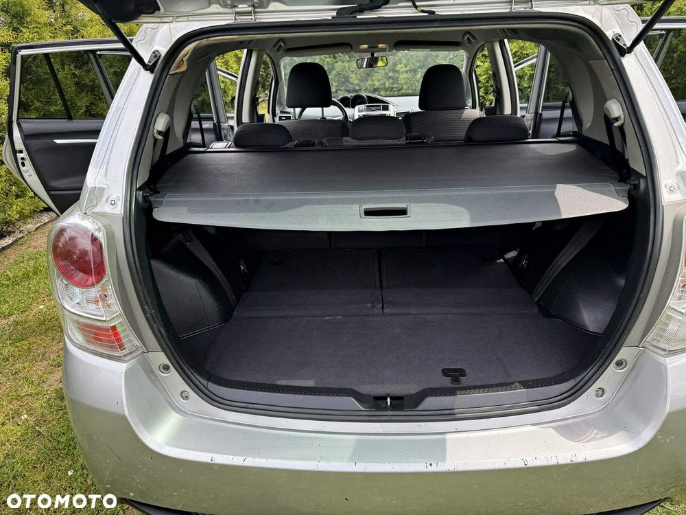 Toyota Verso 1.6 D-4D Premium 7os - 17