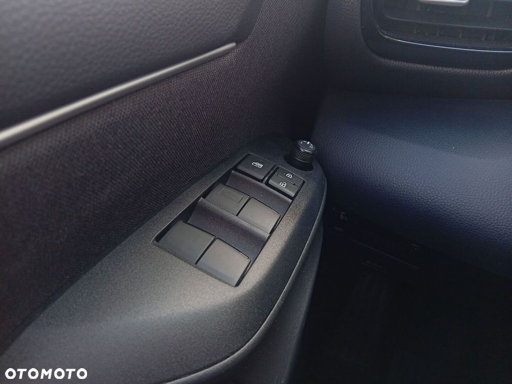 Toyota Yaris - 17