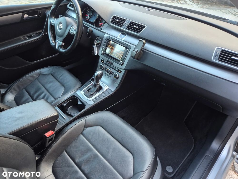 Volkswagen Passat 2.0 TDI DSG BlueMotion Technology Highline - 5