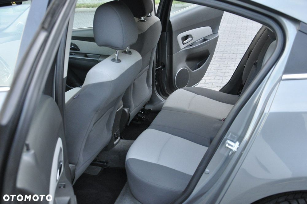 Chevrolet Cruze 2.0 VDCi LS - 18