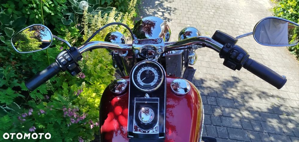 Harley-Davidson Softail Deluxe - 24