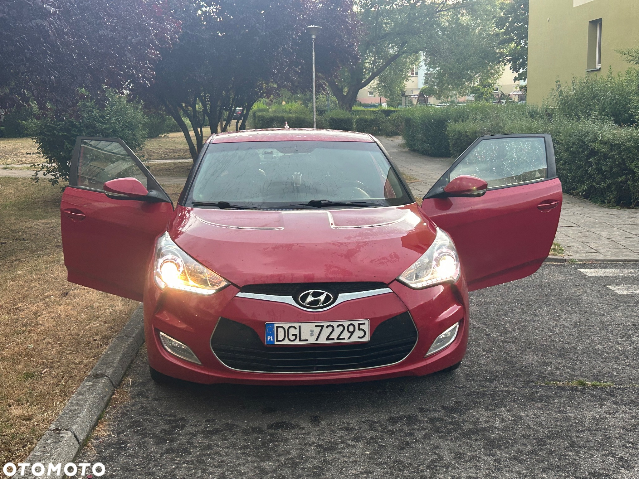 Hyundai Veloster - 3