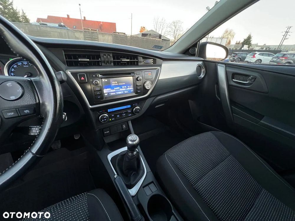 Toyota Auris 1.6 Dynamic - 28