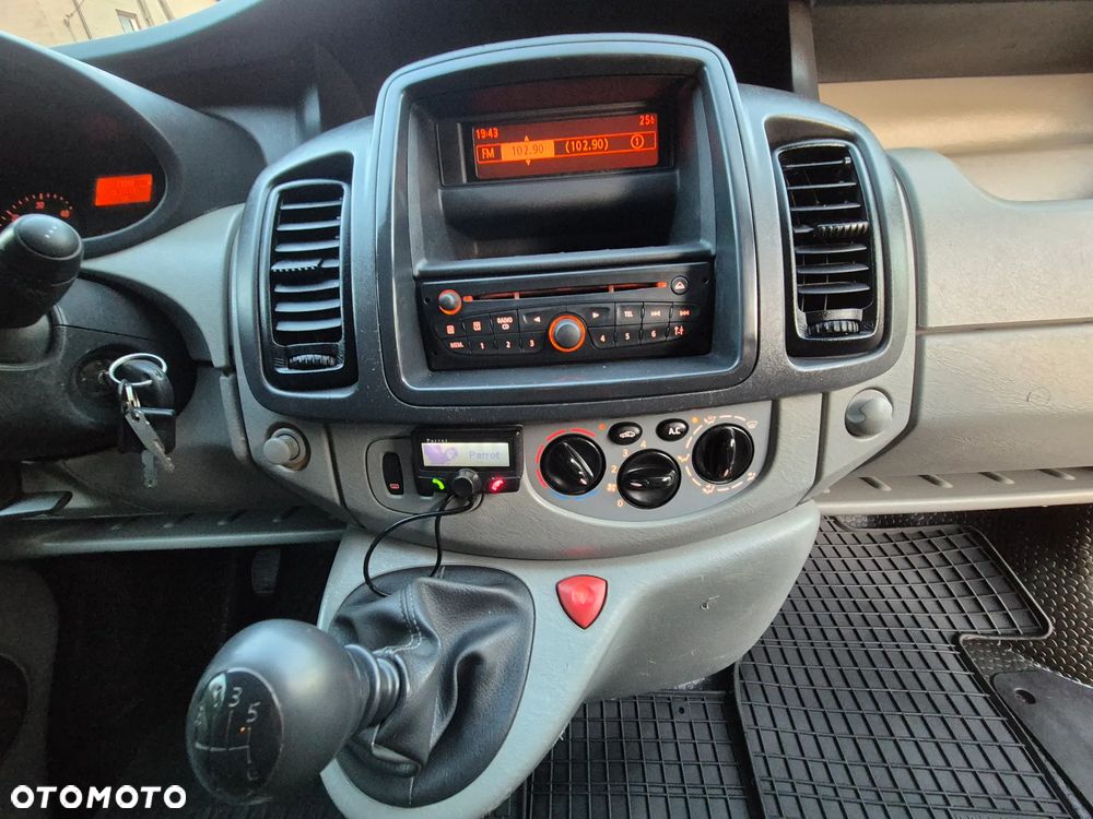 Opel Vivaro - 7