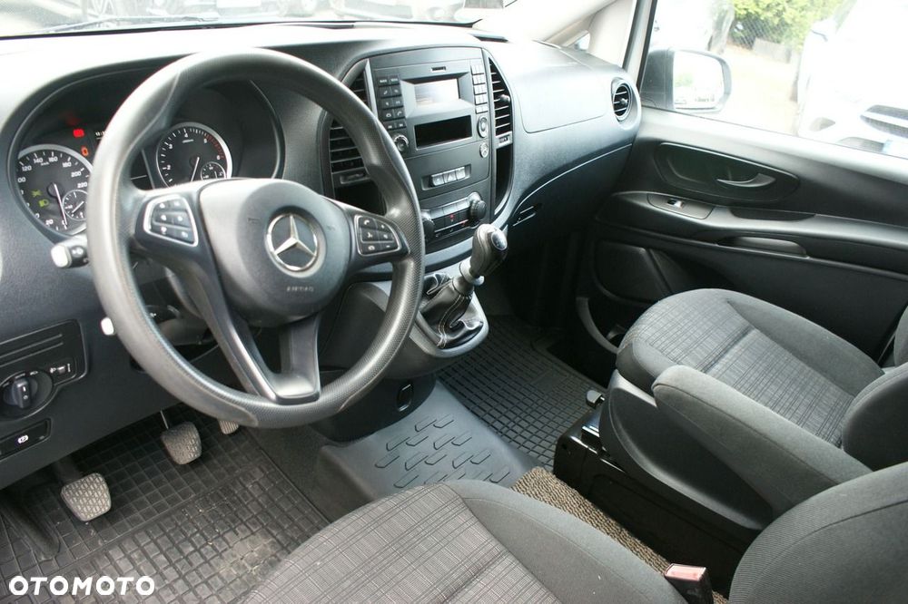 Mercedes-Benz Vito - 11