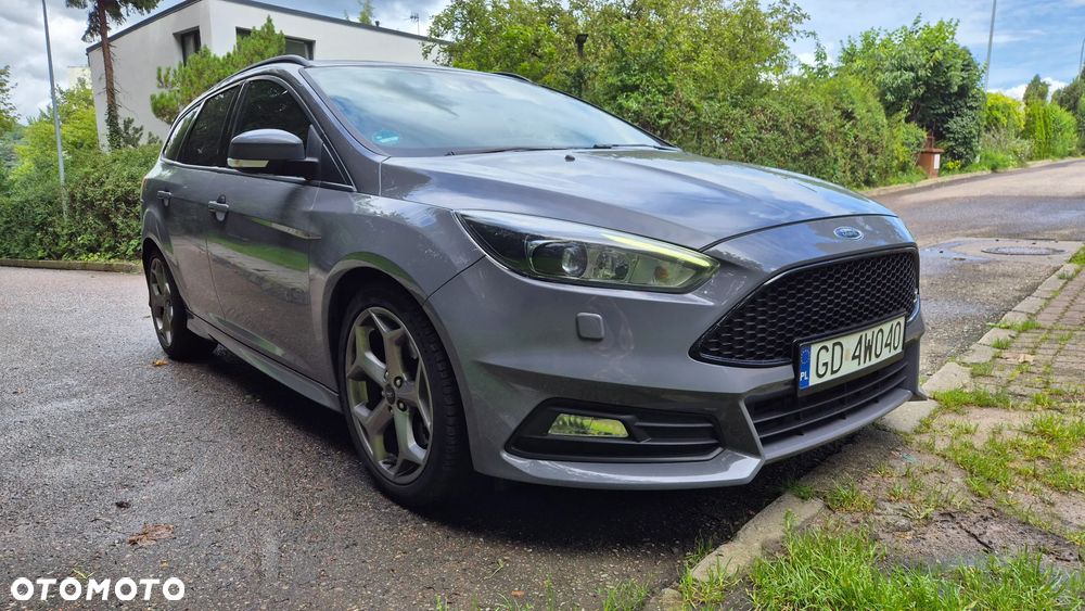 Ford Focus 2.0 TDCi ST PowerShift - 3