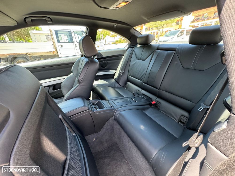 BMW M3 Auto - 4