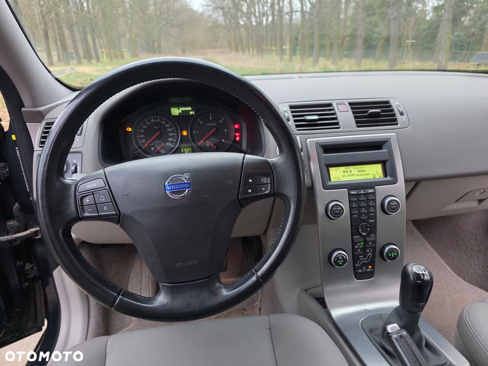 Volvo C30 2.0D Momentum - 10