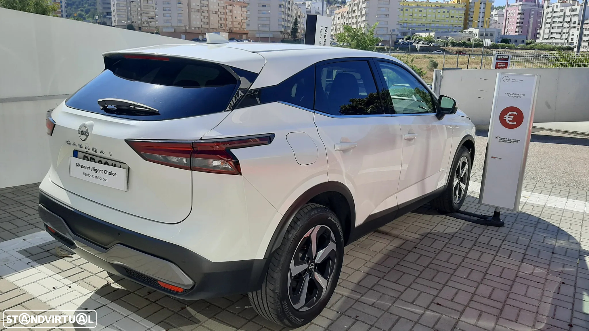 Nissan Qashqai 1.3 DIG-T N-Connecta LED - 4