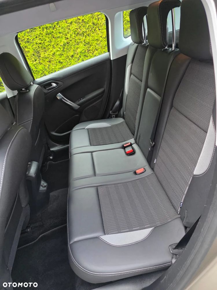 Peugeot 2008 PureTech 82 Allure - 11