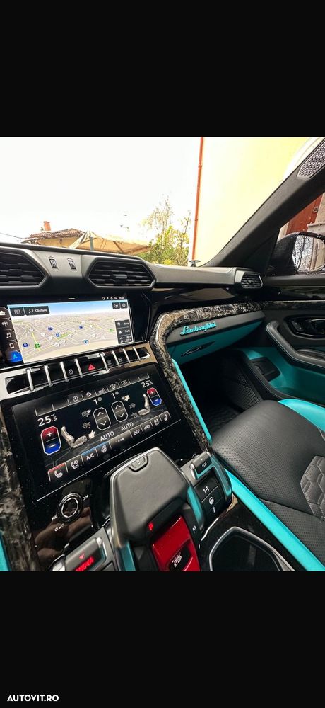 Lamborghini URUS - 9