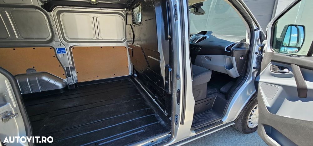 Ford Transit Custom - 13
