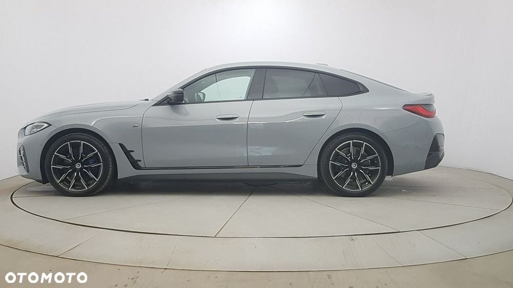 BMW i4 - 8