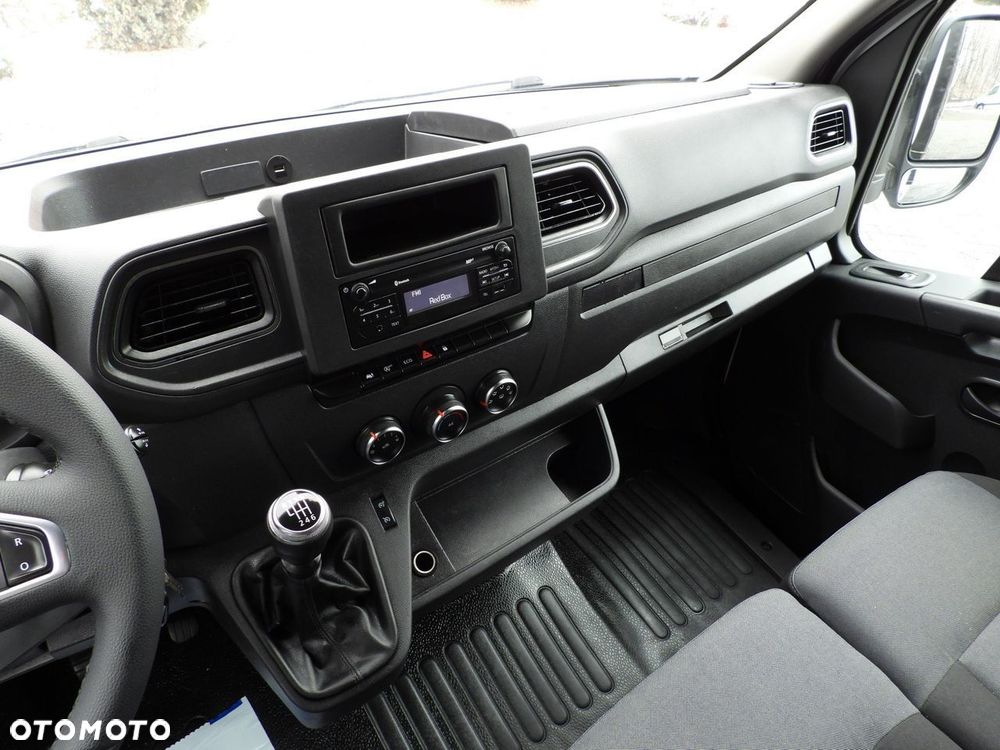 Renault MASTER PLANDEKA 10 PALET TEMPOMAT LEDY PNEUMATYKA KLIMATYZACJA  165KM - 32
