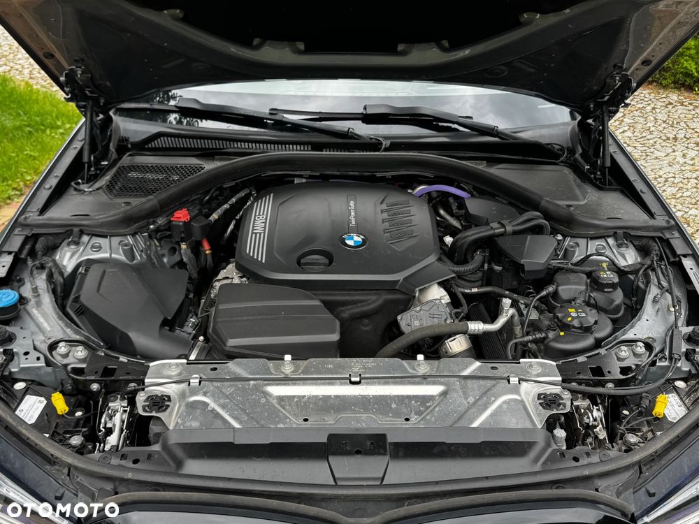 BMW Seria 3 320d xDrive MHEV M Sport sport - 16
