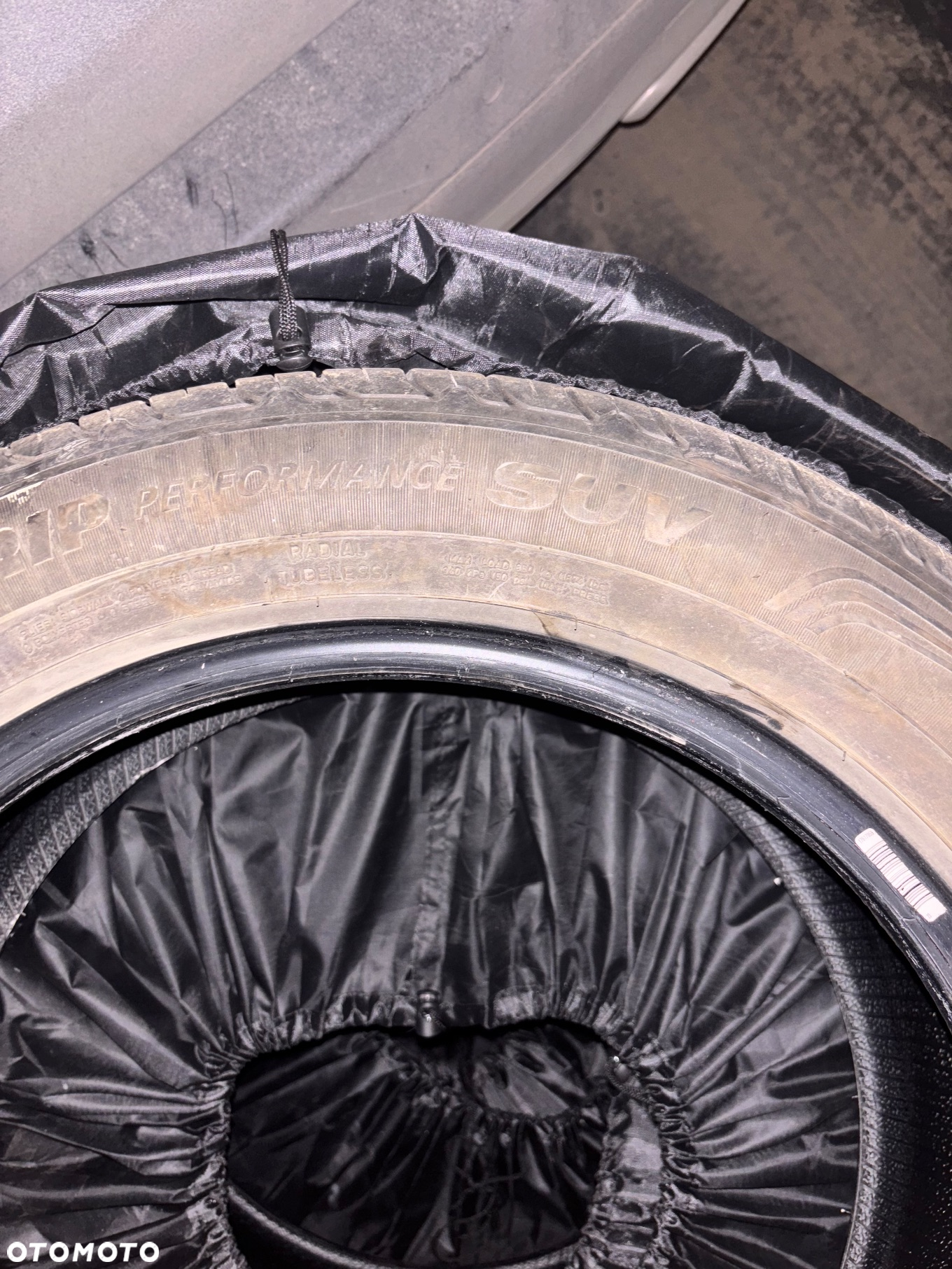 Goodyear EFFICIENTGRIP PERFORMANCE SUV 225/55 R18 - 3