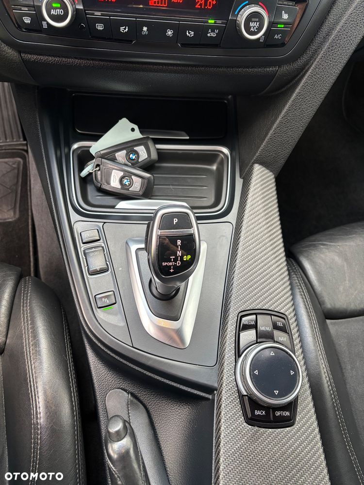 BMW Seria 4 420d Sport-Aut Sport Line - 34