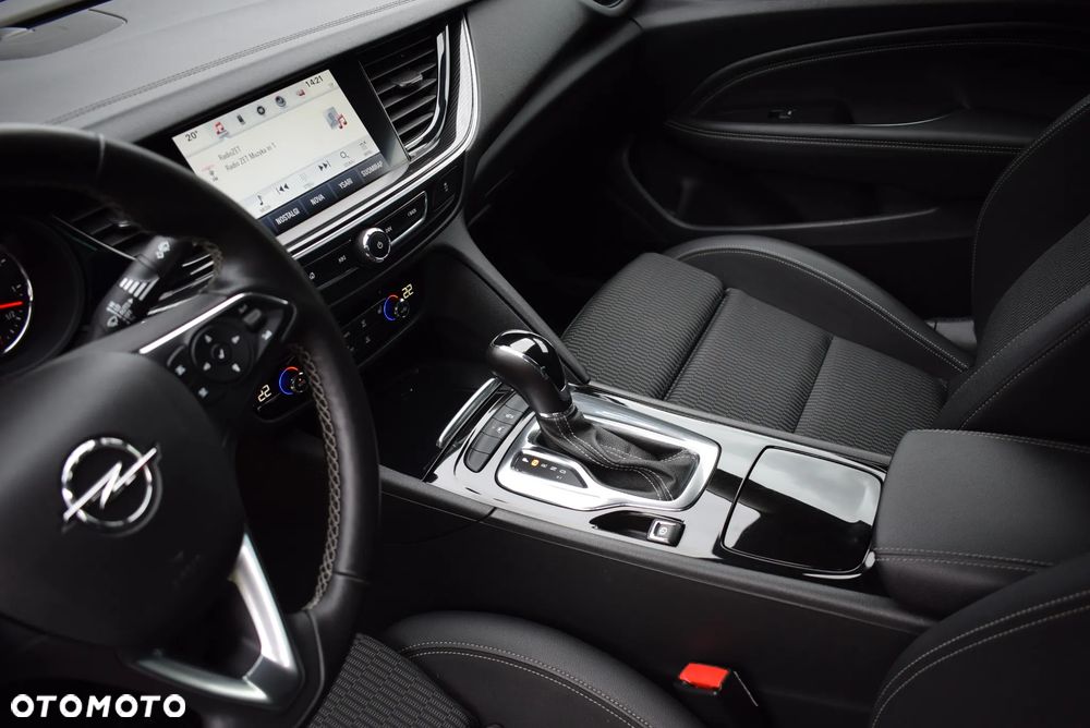 Opel Insignia - 24