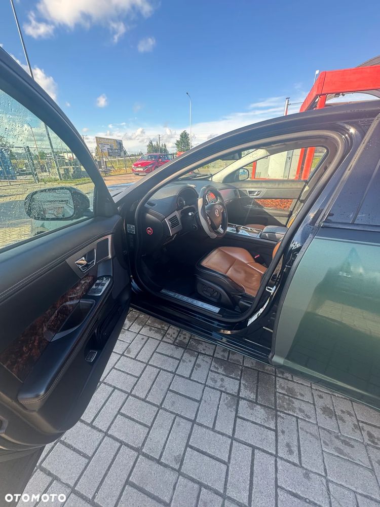 Jaguar XF 5.0 V8 Luxury - 1