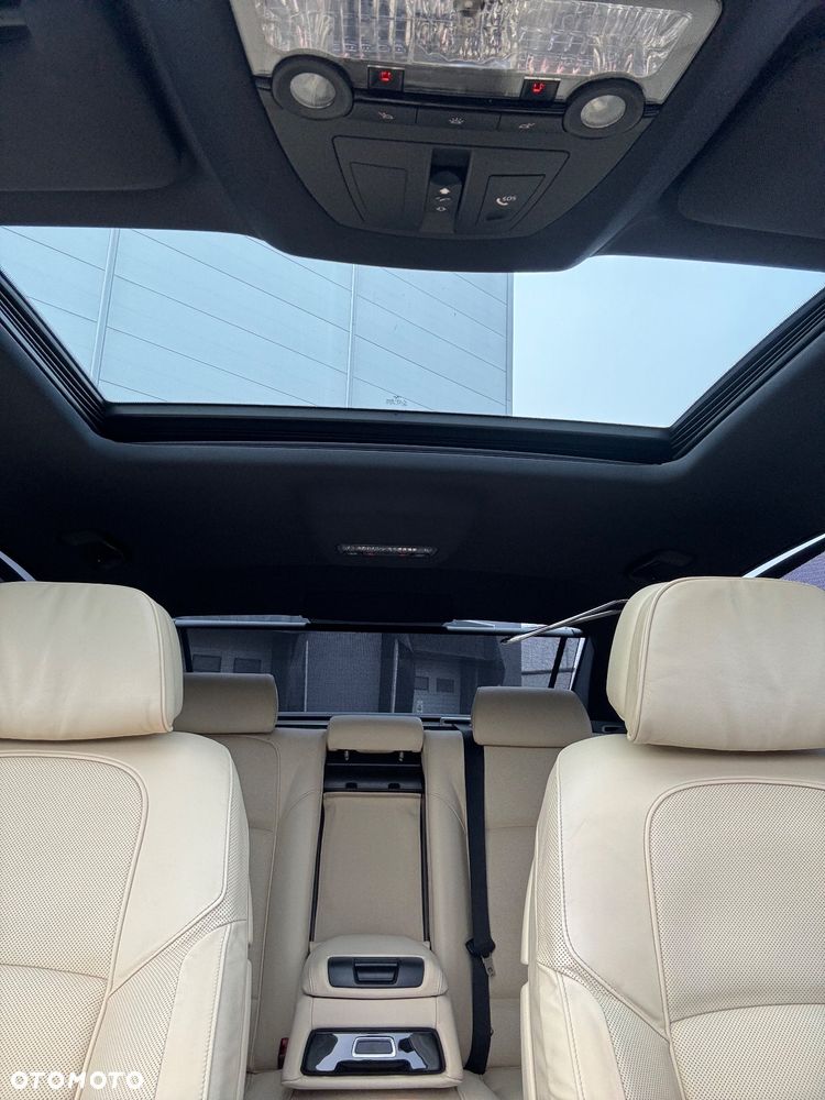 BMW Seria 7 740d xDrive - 16