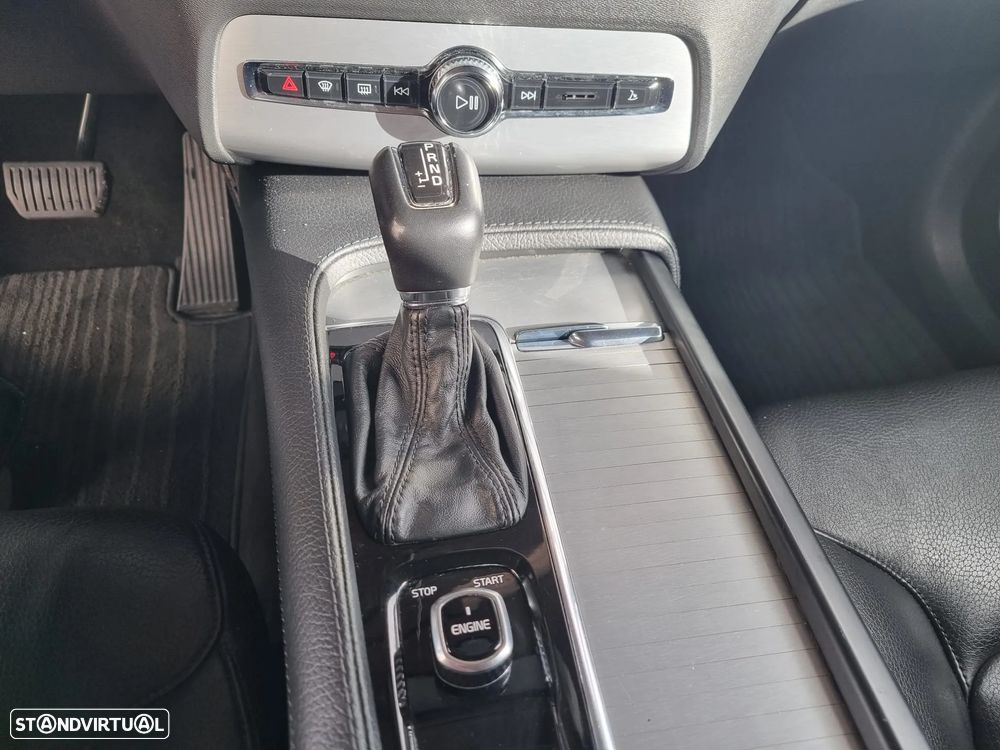 Volvo XC 90 D4 Geartronic Momentum - 32