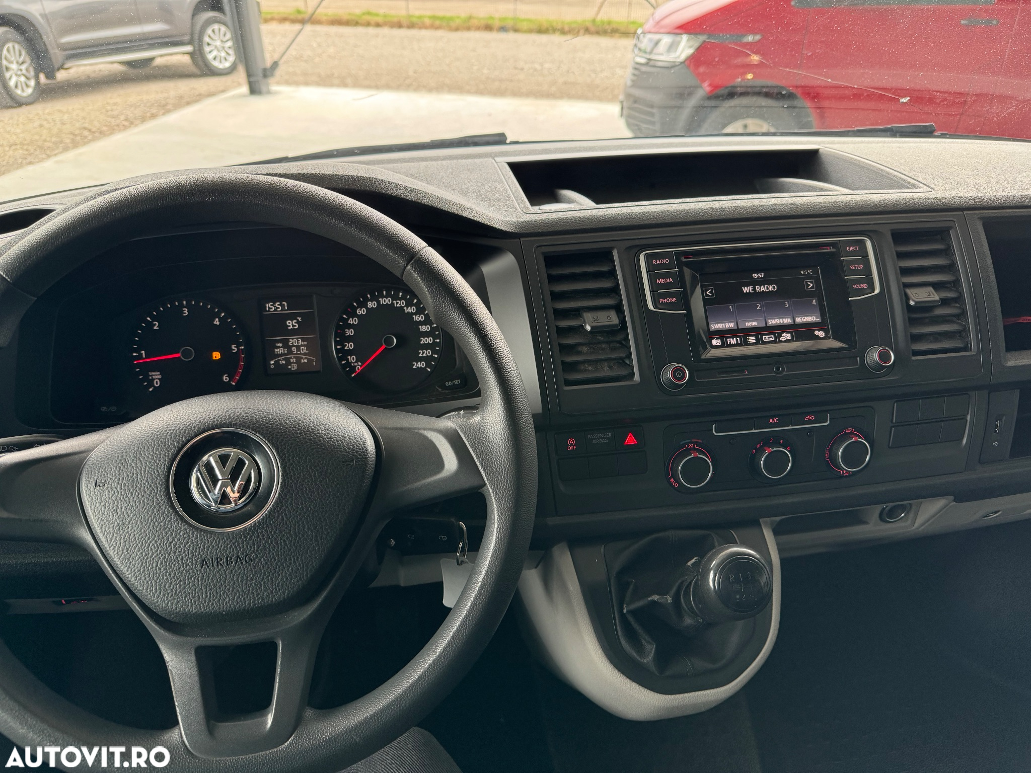 Volkswagen Transporter T6 - 6
