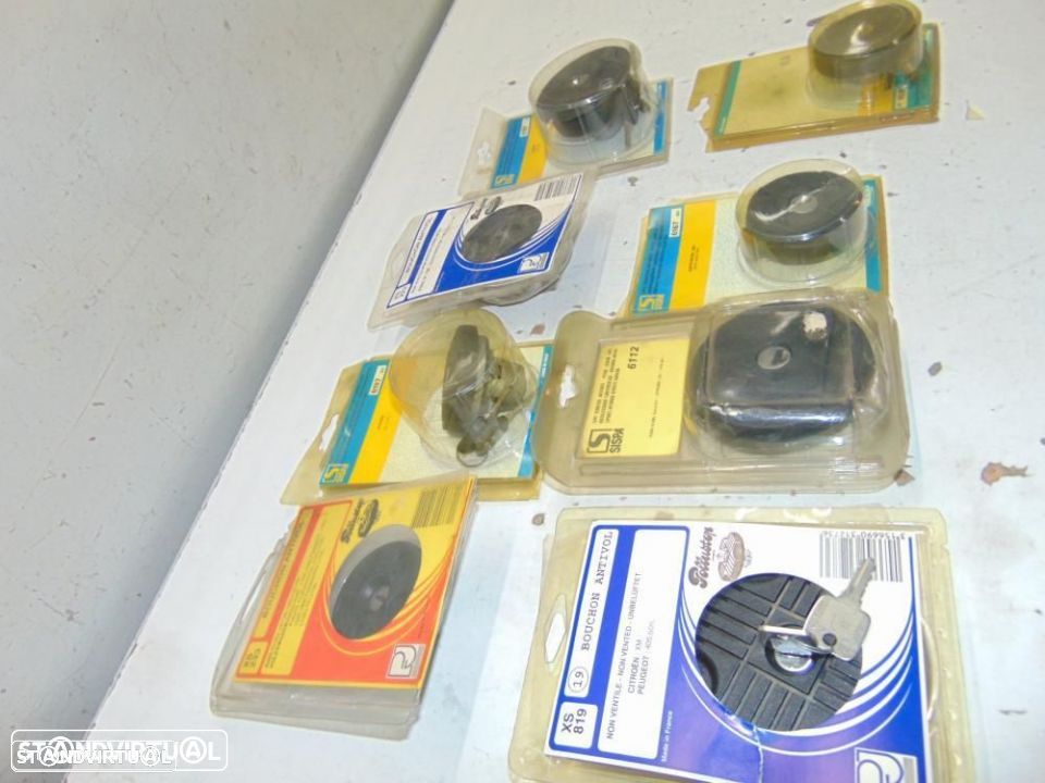 Antigos tampões de gasolina - 2