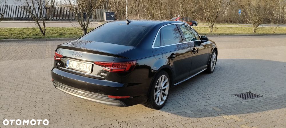 Audi A4 Limousine - 3
