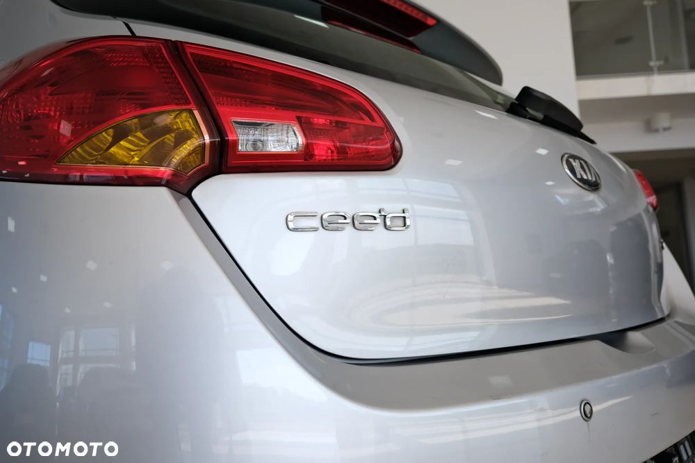 Kia Ceed - 17