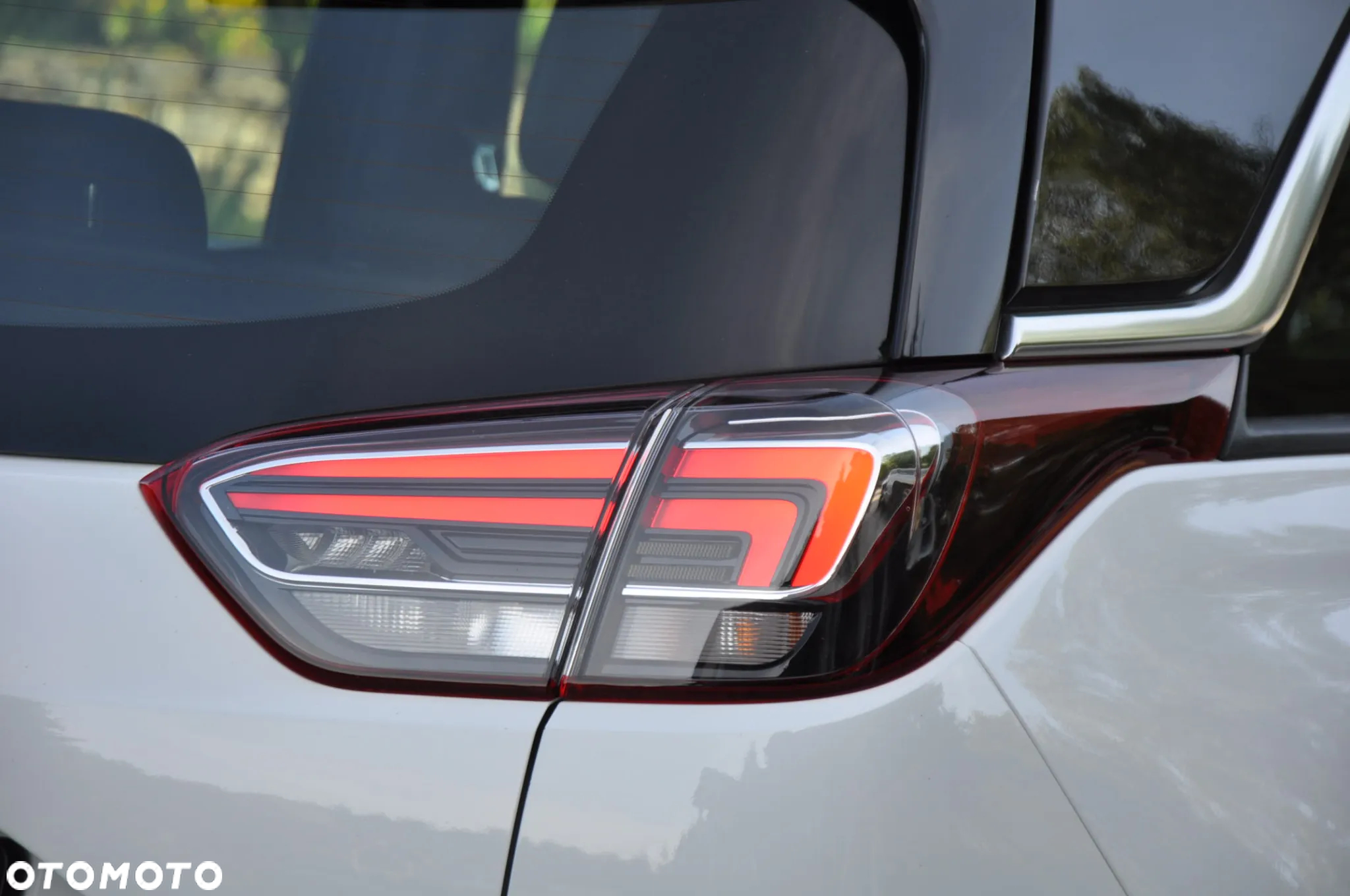 Opel Crossland X 1.2 120 Lat - 20