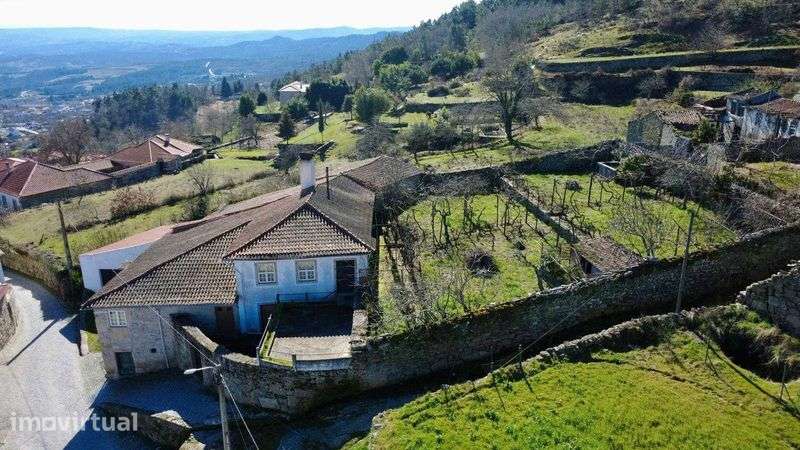 Encantadora Casa de Aldeia em Pedra (Granito) – T4 em Sendim, Tabuaço - Grande imagem: 3/12