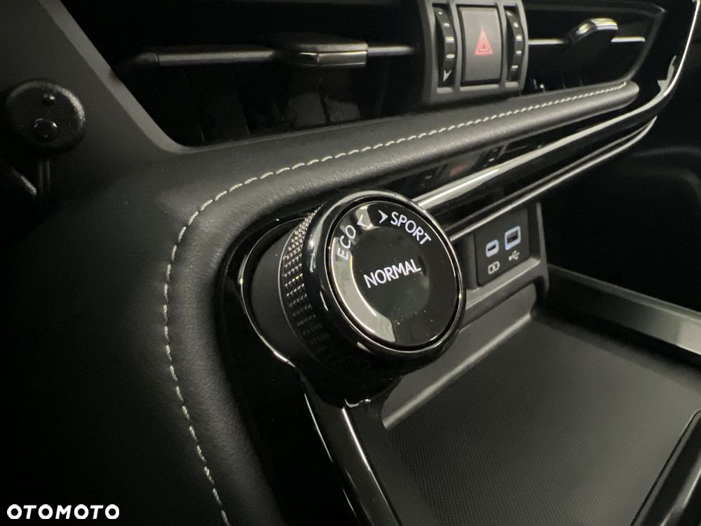 Lexus NX 350h Prestige AWD - 28