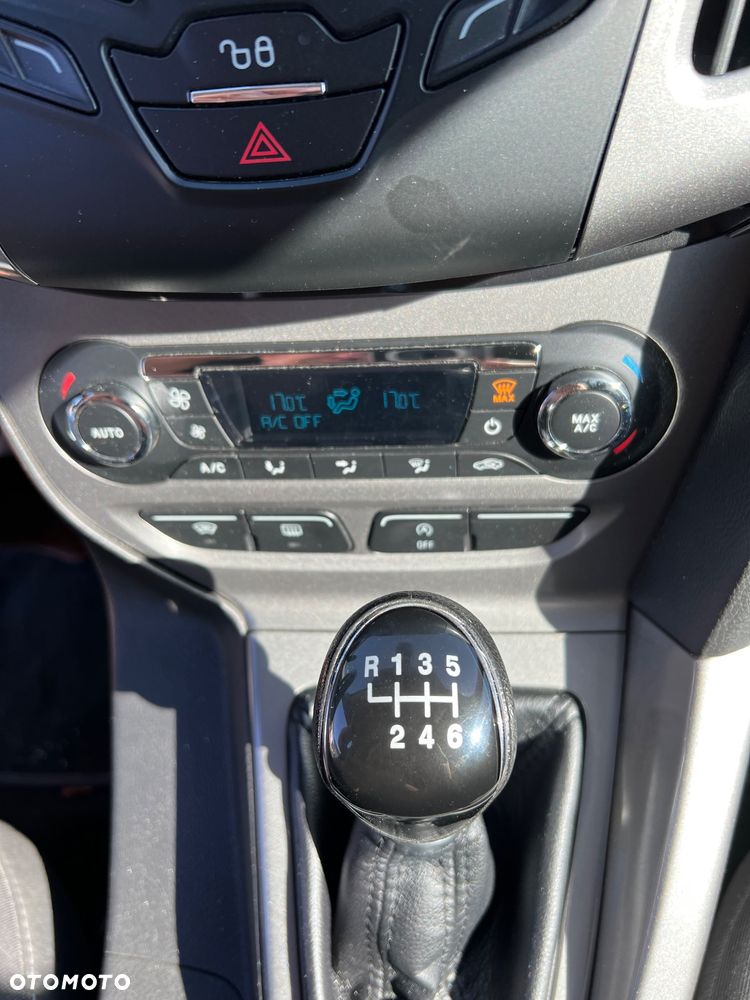 Ford Focus - 12