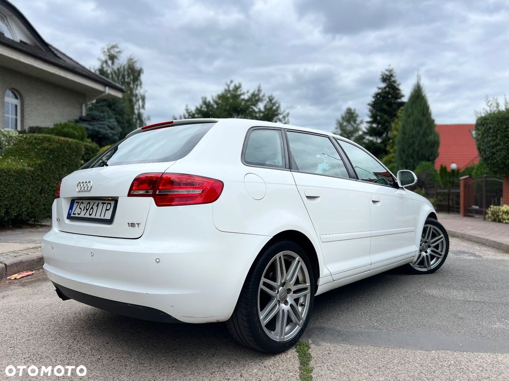Audi A3 Sportback 1.8 TFSI S line Sportpaket (plus) - 2