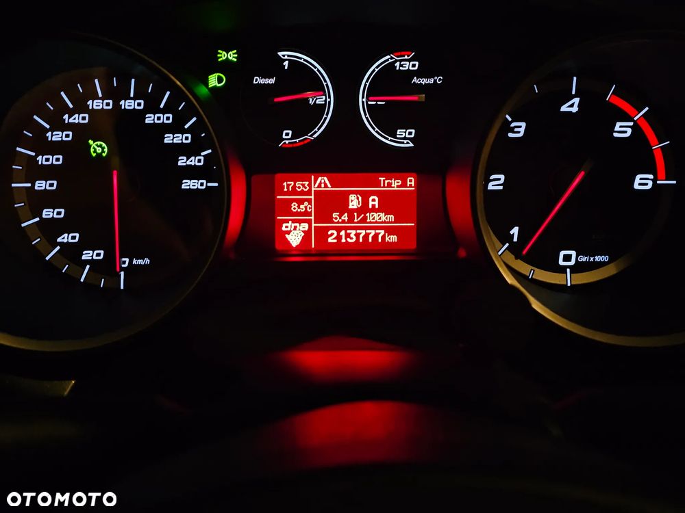 Alfa Romeo Giulietta 1.6 JTDM Distinctive - 23