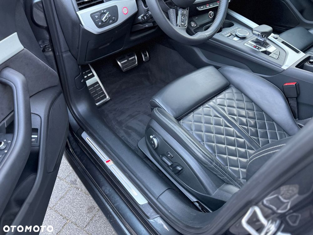 Audi A4 Avant 40 TDI Quattro S Line S tronic - 22