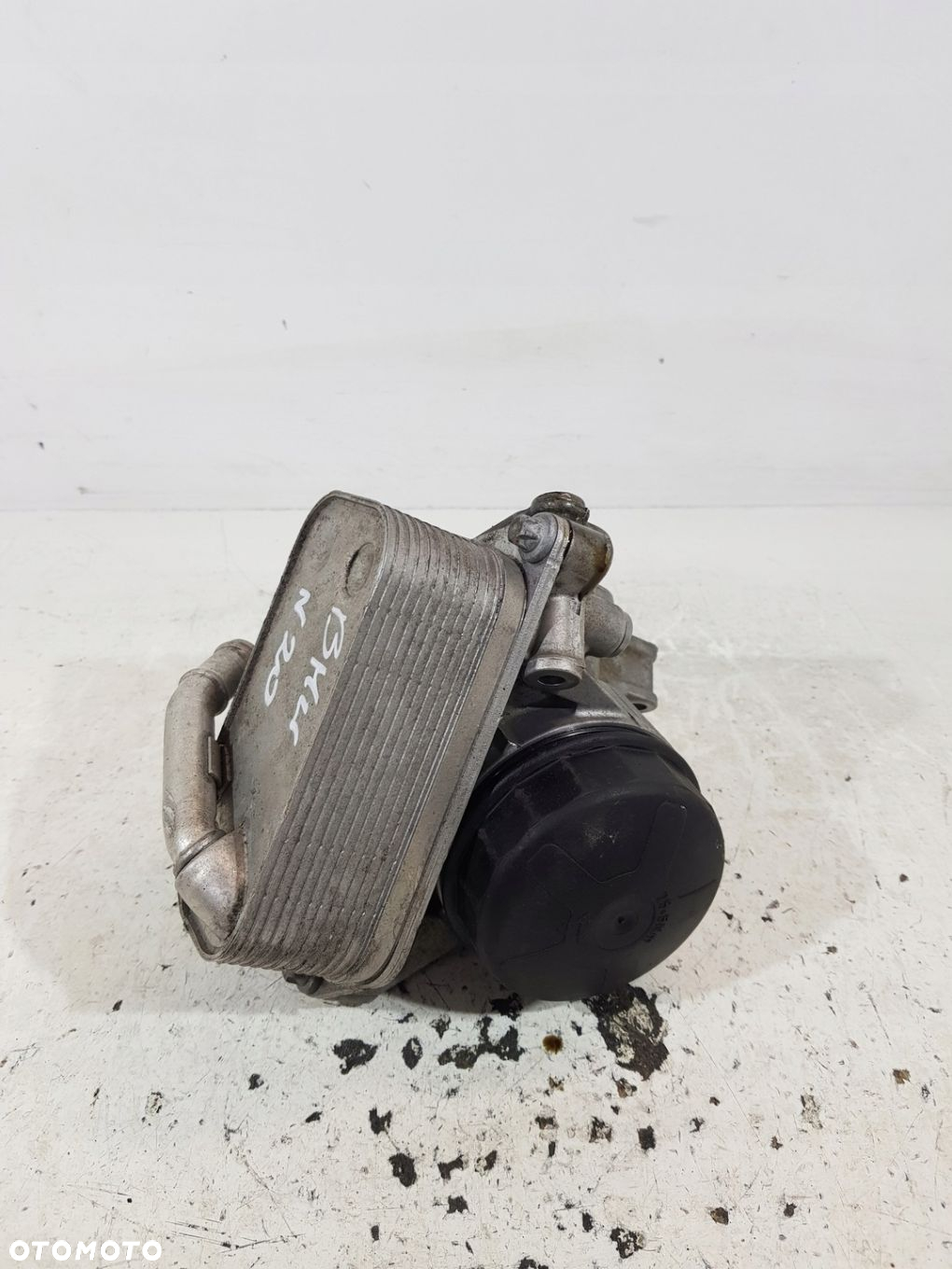 OBUDOWA FILTRA OLEJU 7516383 BMW E90 E91 E60 E61 2.5 B - 12