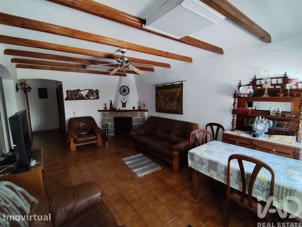 Moradia em banda T3 em Covas e Vila Nova de Oliveirinha de 90,28 m2 - Grande imagem: 2/31
