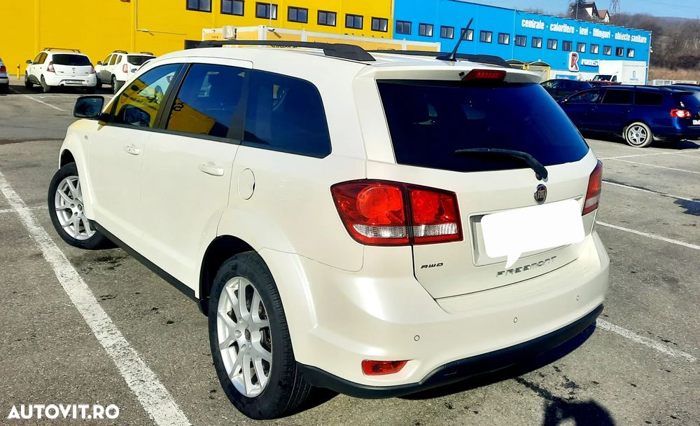 Fiat Freemont 2.0 Mjet AT AWD Lounge - 2