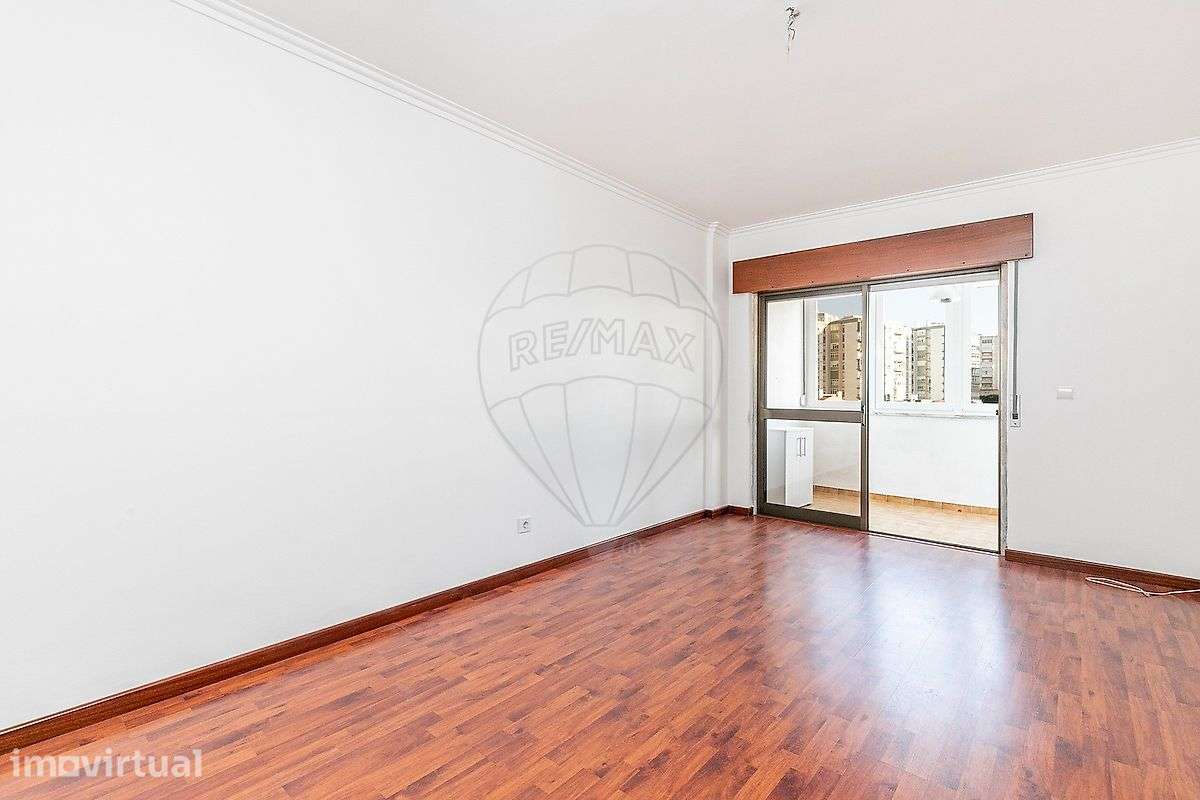 Apartamento T1 para arrendamento - Grande imagem: 2/18