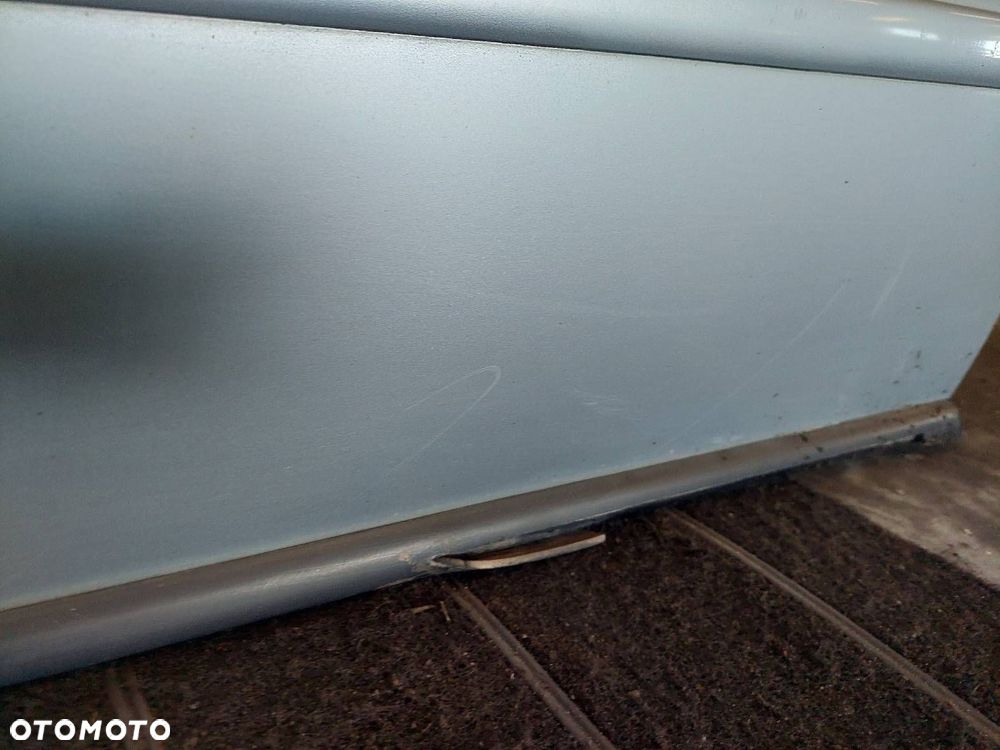 DRZWI KOMPLETNE LEWY PRZÓD AUDI A4 B5 LY7M ID: 237096 - 4