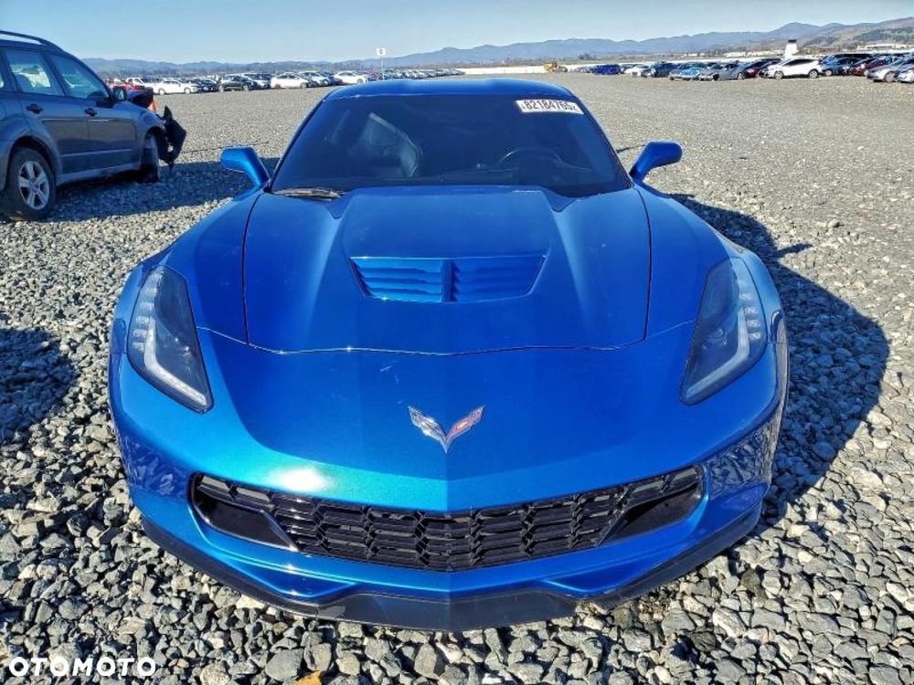 Chevrolet Corvette - 7