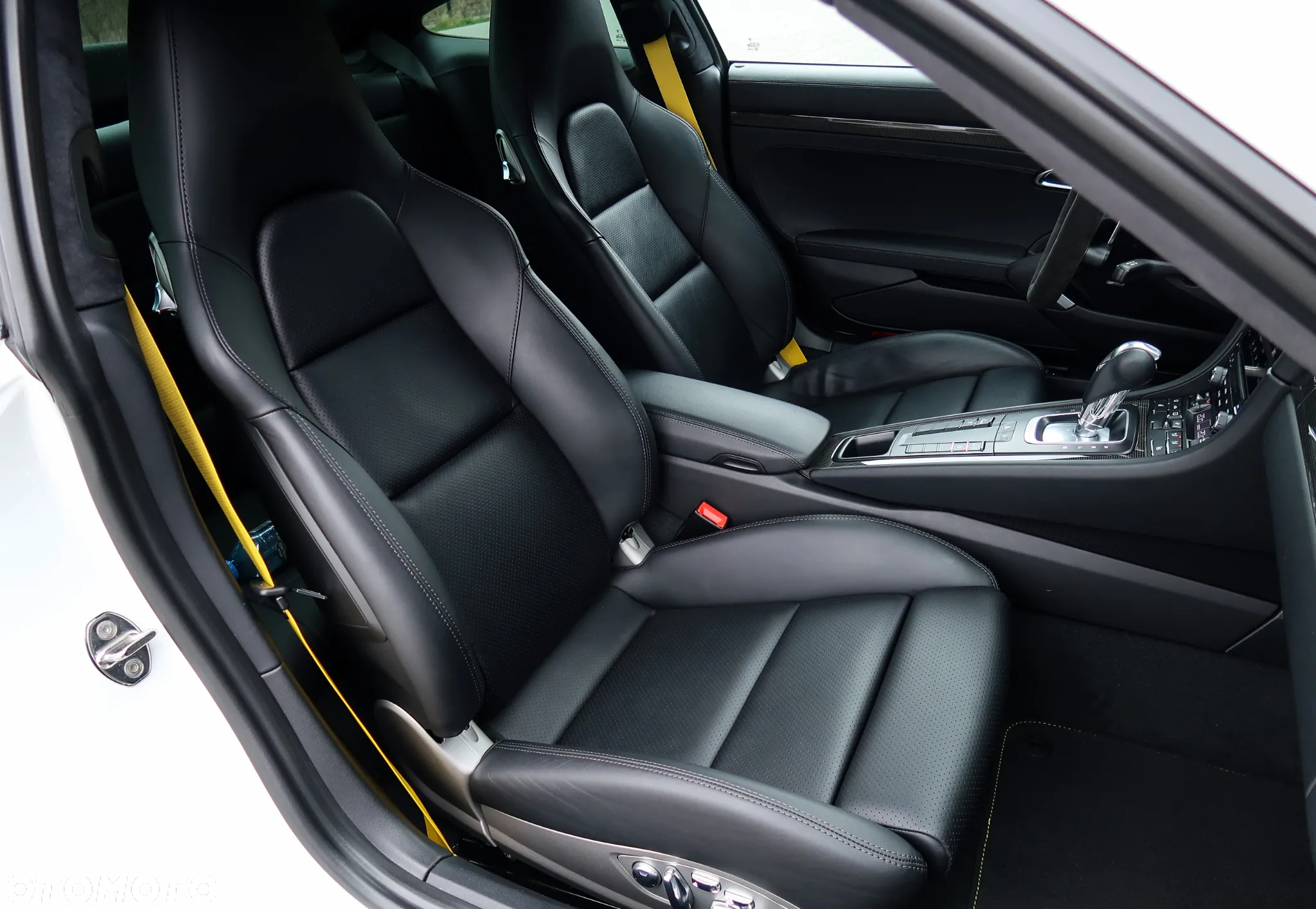 Porsche 911 Turbo S - 35