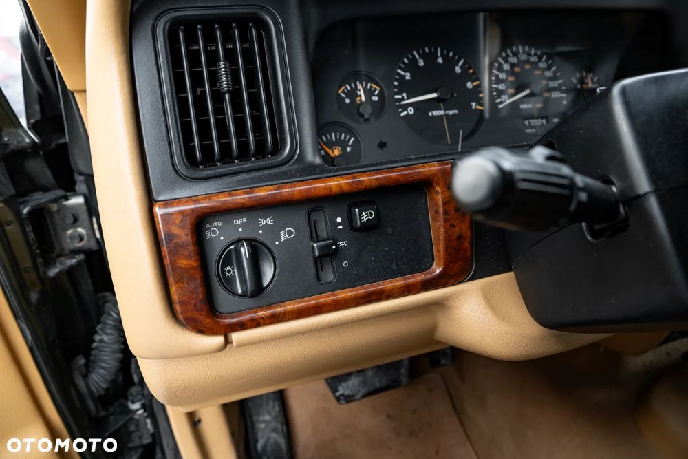 Jeep Grand Cherokee - 33